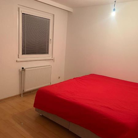 Sehr Schone Zimmer 1 In Wien Favoriten Esterno foto